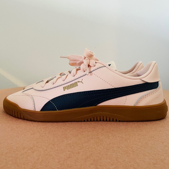 PUMA CLUB 5V5 Island Pink-Galactic Gray-GoldLEATHER LOW TOP TRAINERS - Picture 16 of 16